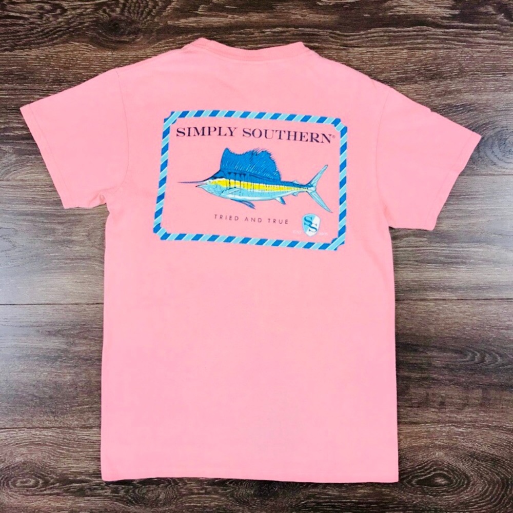 Simply Southern Tried And True Pacific Sailfish Women’s Pink Fishing Shirt Sz S